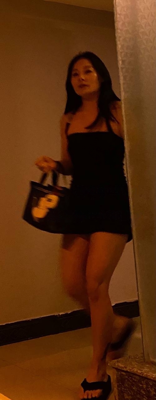 永定快速路旁金銮洗浴，小狼晚上